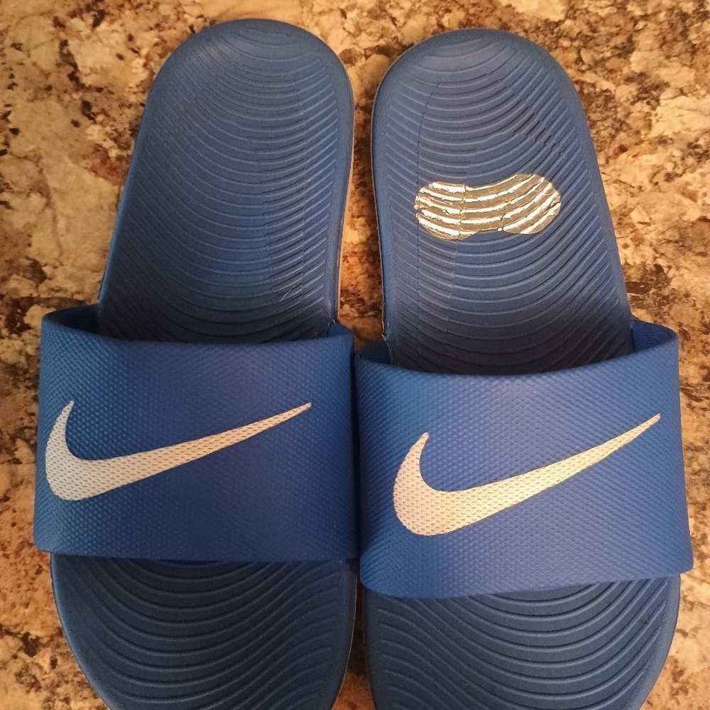 Nike Blue Slide Sandals Slides Gray Blue 6 Boys - Picture 3 of 8